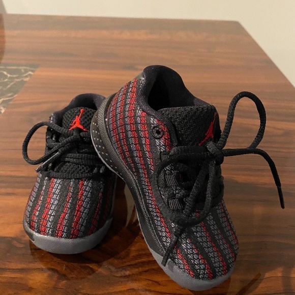 JORDAN JUMP-MAN PRO B FLY KID'S TODDLER SNEAKER - Picture 2 of 8